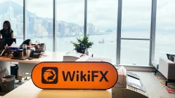 एच। ब्रोकर का दौरा BYFX HK