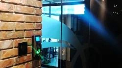 เยี่ยมนายหน้าฮ่องกง Huanying