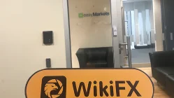 زيارة ل في أستراليا - عنوان مزيف