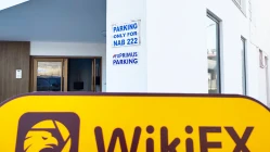 방문FXPRIMUS 키프로스-대규모 사업 규모