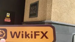 زيارة موقع ل في أستراليا - لا يوجد موظفون في المكتب