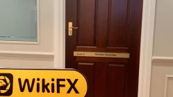 زيارة موقع ل في أستراليا - لا يوجد موظفون في المكتب