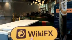 bir ziyaret CORE SPREADS İngiltere'de -- ofis bulamamak