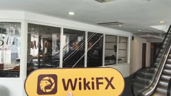 Kunjungan keHYCM di Inggris -- Finding No Office