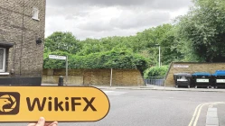 ПосещениеFinancial Spreads в Великобритании - не найти офиса