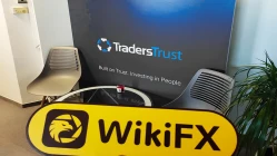 Una visita a TTCM a Cipro -- Grande scala per uffici e in buone condizioni operative