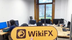 Una visita aHirose Financial nel Regno Unito -- Ufficio confermato esistente