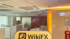 방문 LONGRUN FINANCIAL 홍콩 – 사무실 발견