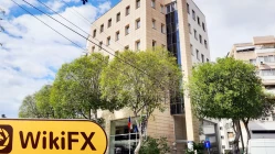 Kunjungan ke EURIVEX di Siprus - Kantor Ditemukan