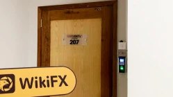  Uma visita a Titan FX em Maurício - Escritório Encontrado