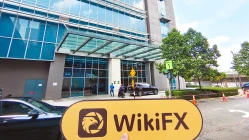 मलेशिया में EC Investment Bank के दौरे - कार्यालय मिला