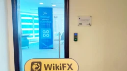 Una visita a GoDo CM en los Emiratos Árabes Unidos - Oficina Encontrada