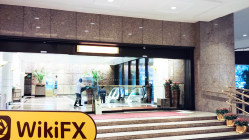 Une visite chez YUEXIU SECURITIES à Hong Kong - Bureau trouvé