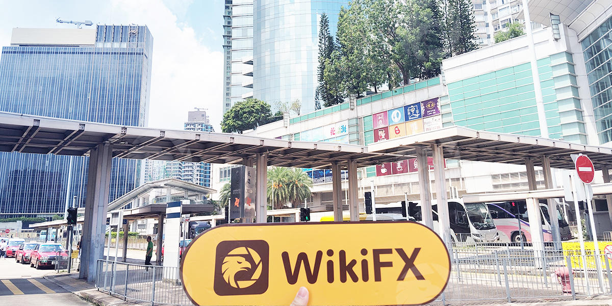 C:\Users\WikiGlobal\Desktop\4241193327-UniForex\4.jpg