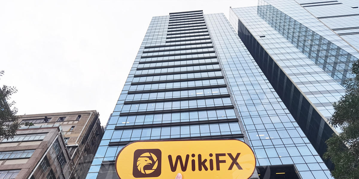 C:\Users\WikiGlobal\Desktop\9811450858-Safe Gold Safe Gold\4.jpg