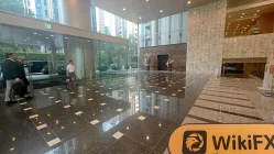 訪問日本的SBI 證券 - 辦公室發現