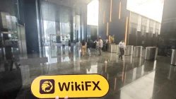 Leonteq Singapour  Vérifié :  Bureau opérationnel confirmé