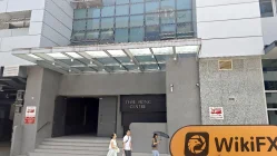 FULLERTON Singapura  Terverifikasi:  Tidak Ditemukan Kehadiran Fisik