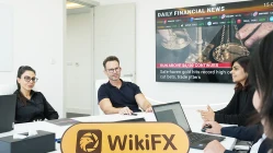 Dubai'de Moneta Markets Ziyareti – Ofis Bulundu