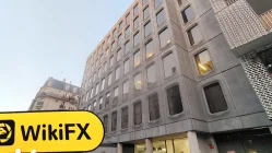 Wiseprofits 프랑스  확인됨:  물리적 존재 없음