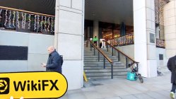 Maven Regno Unito  Verificato:  Ufficio Operativo Confermato