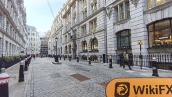 HTFX 영국  확인됨:  물리적 존재 없음