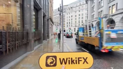 London & Oxford Inggris Raya  Terverifikasi:  Tidak Ditemukan Kehadiran Fisik