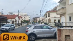 Mavqeris 키프로스  확인됨:  실제 존재하지 않음