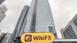 Finstacks फ्रांस  सत्यापित: कोई भौतिक उपस्थिति नहीं मिली