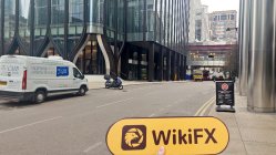 eToro イギリス  確認済み:  物理的な存在は確認されませんでした