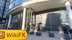 Fake CBCX สหราชอาณาจักร  ยืนยันแล้ว:  ไม่พบการมีอยู่ทางกายภาพ