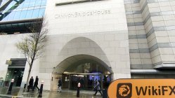 OMNY Traders 영국  확인됨:  운영 사무소 확인 완료