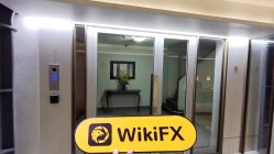 UNIGLOBE markets Vereinigtes Königreich  Verifiziert:  Keine physische Präsenz gefunden