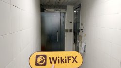 SD GOLD ฮ่องกง  ตรวจสอบแล้ว:  ไม่พบการมีอยู่ทางกายภาพ