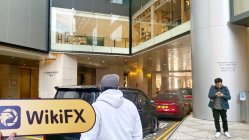 Royal House FX Hong Kong  Verified:  ไม่พบการตั้งถิ่นฐานทางกายภาพ