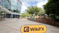 King Forex Singapur  Verifiziert:  Keine physische Präsenz gefunden