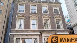 CRESCOFX สหราชอาณาจักร  ตรวจสอบแล้ว:  ไม่พบการมีอยู่ทางกายภาพ