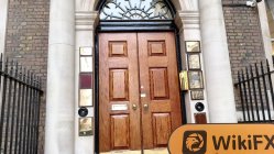 CRESCOFX สหราชอาณาจักร  ตรวจสอบแล้ว:  ไม่พบการมีอยู่ทางกายภาพ