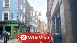 ELON MEME25 영국  확인됨:  물리적 존재 발견되지 않음