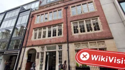 VEXAtrade イギリス 確認済み: 物理的な存在は確認されず