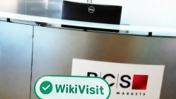Uma visita ao local BrokerCreditService (BCS) em Chipre