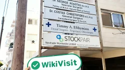 Una visita al sitoStockpair.com a Cipro - Office Found