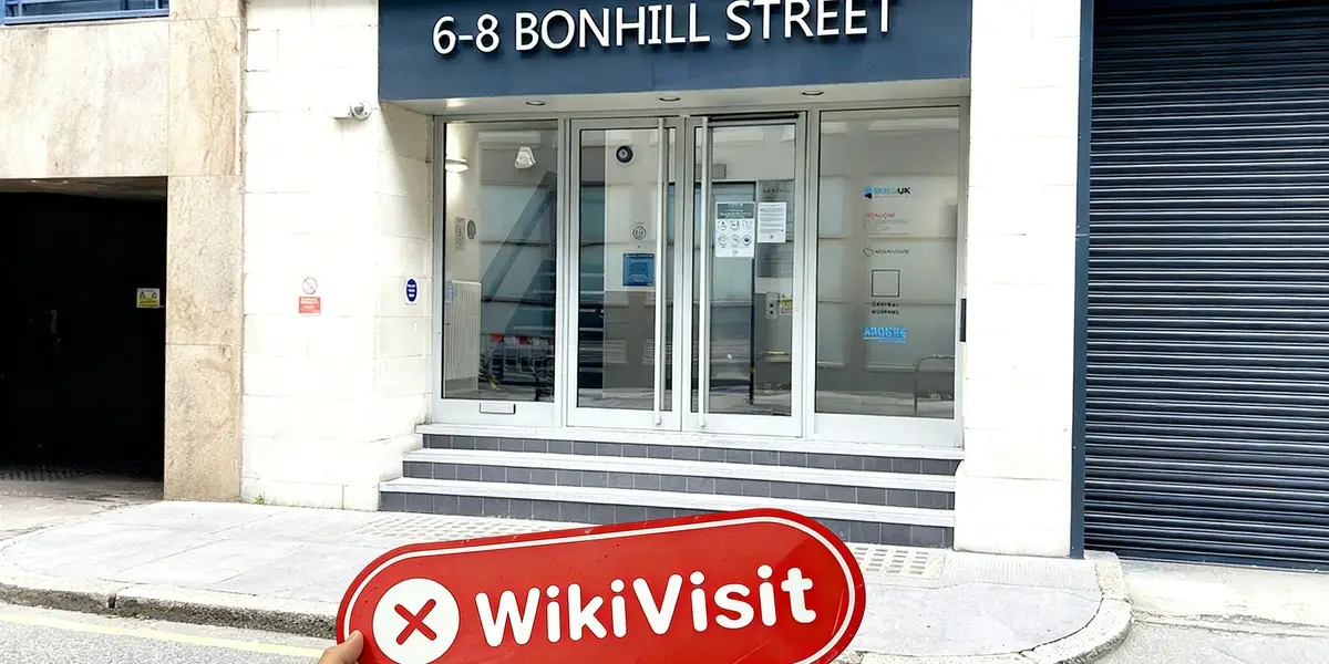 bir ziyaret SaveFX Londra İngiltere'de -- ofis bulamamak
