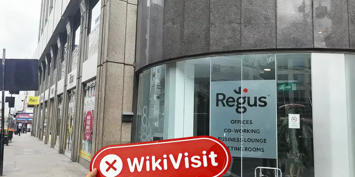 Una visita a HYUK en el Reino Unido -- sin encontrar oficina