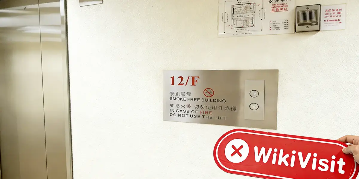 A Visit to xinhuaguoji in Hong Kong -- Finding No Office