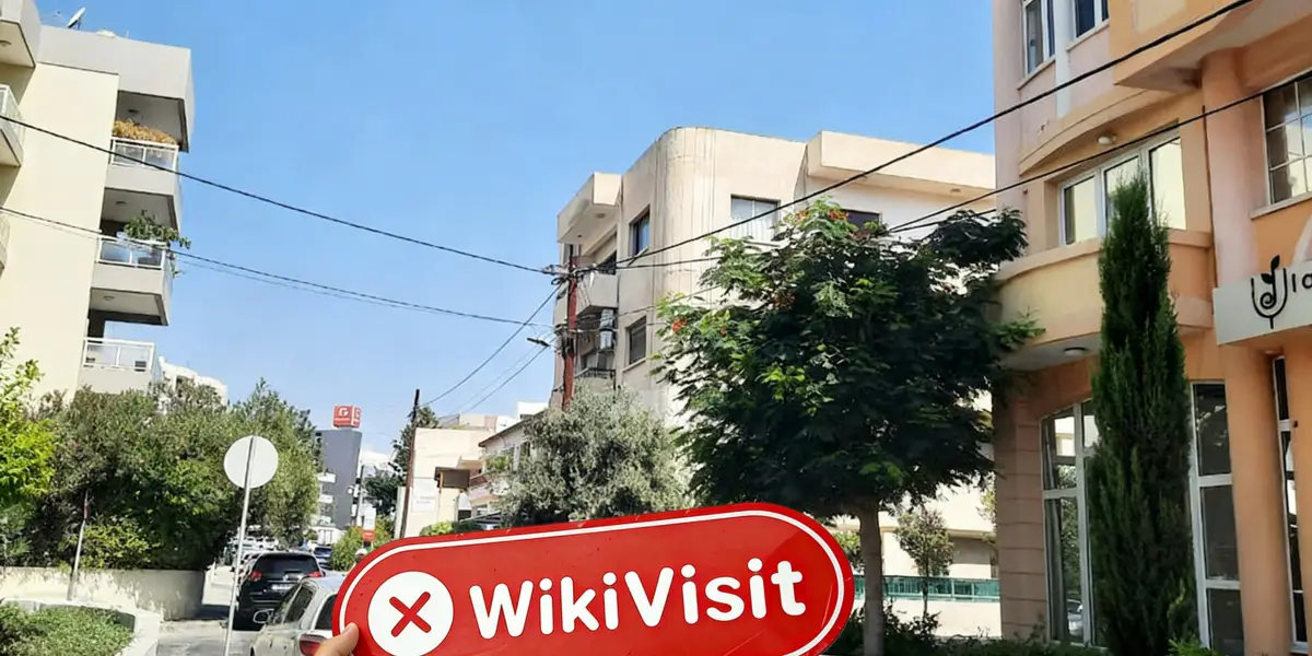 사무실을 찾지 못한 키프로스의 IUX 시장 방문