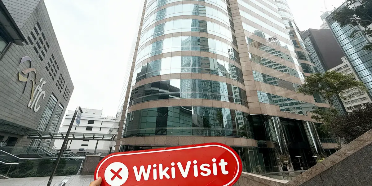A Visit to CENTRAL in Hong Kong – No Office Found
