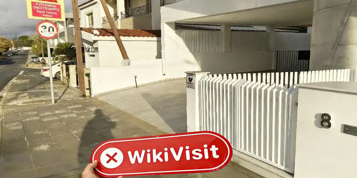 Elegantopex Siprus  Terverifikasi:  Tidak Ditemukan Kehadiran Fisik